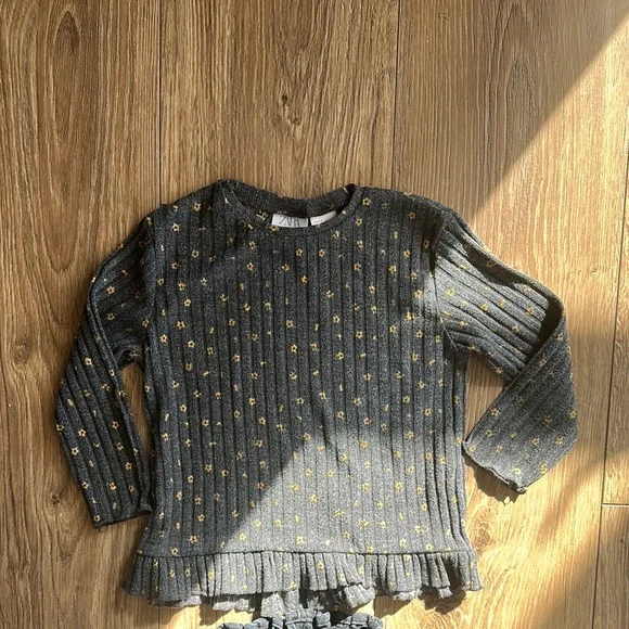 Zara Black and Gold Polka Dot top with black jeans size 18-24 months - Picture 3 of 4